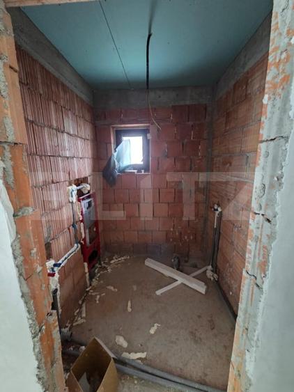 Casă individuală cu 3 camere cu Canalizare în Jibou