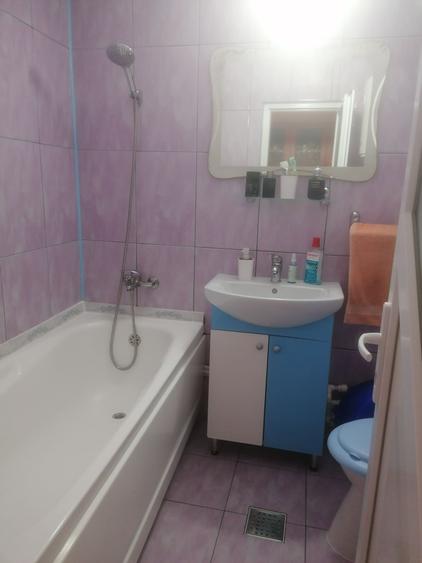 Garsonieră decomandată în Central