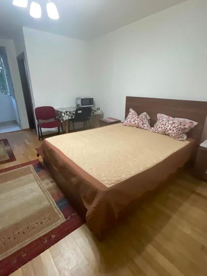 Garsonieră semidecomandată în Costin Georgian