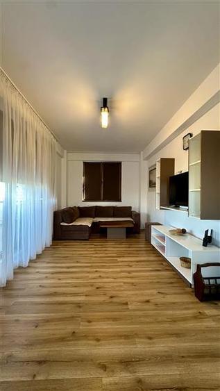 Apartament cu 2 camere decomandat, mobilat în Capitol