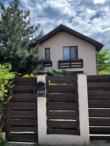 Casă individuală cu 4 camere cu Canalizare în Tamași