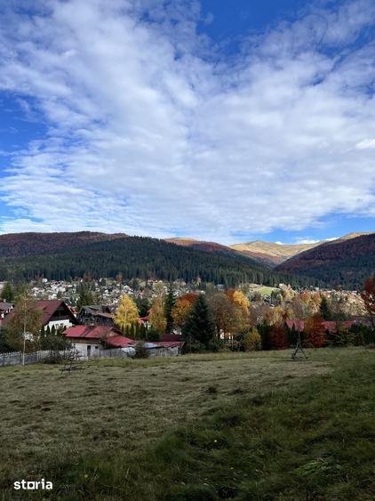 Teren de 5500 mp, în Central