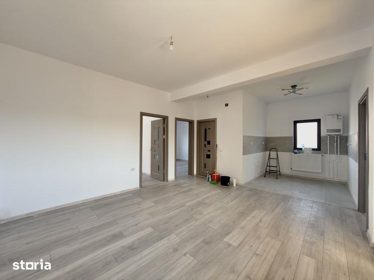 Casă cu 4 camere cu Teren 190 Mp în Central