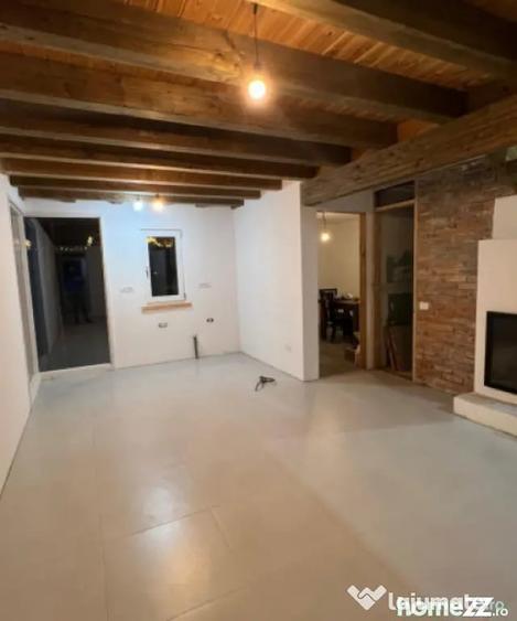 Casă cu 4 camere cu Teren 280 Mp în Central