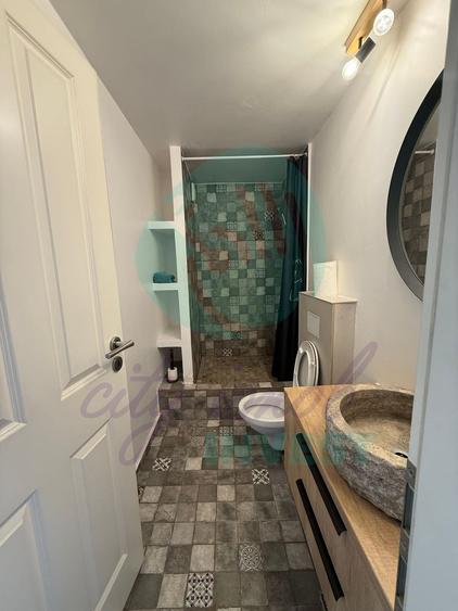 Apartament cu 2 camere decomandat, mobilat în Vitan Mall