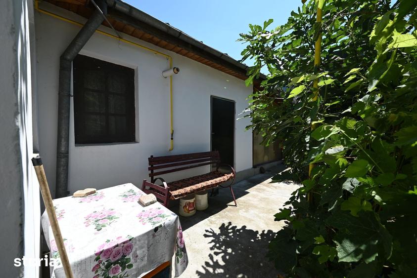 Casă cu 3 camere cu Teren 389 Mp în Tăbăcari
