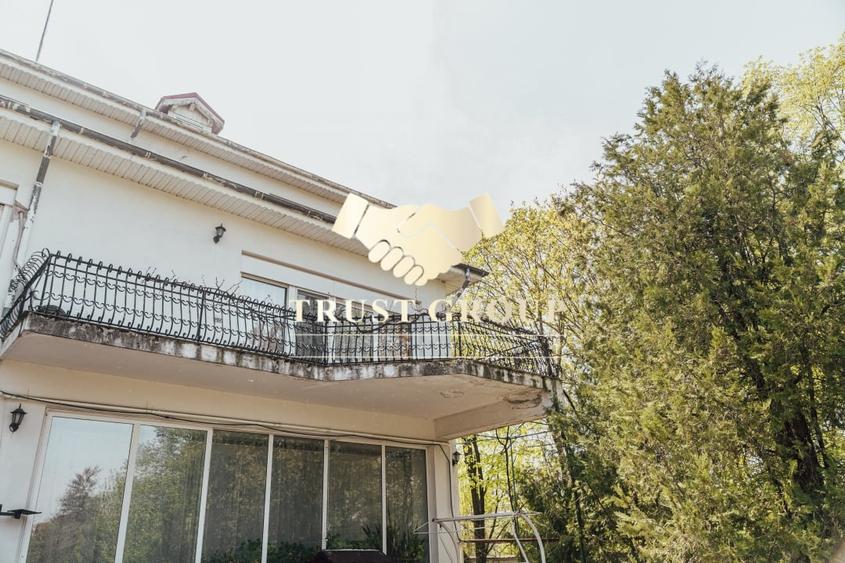 Casă individuală cu 13 camere cu Piscina în Drumul Taberei