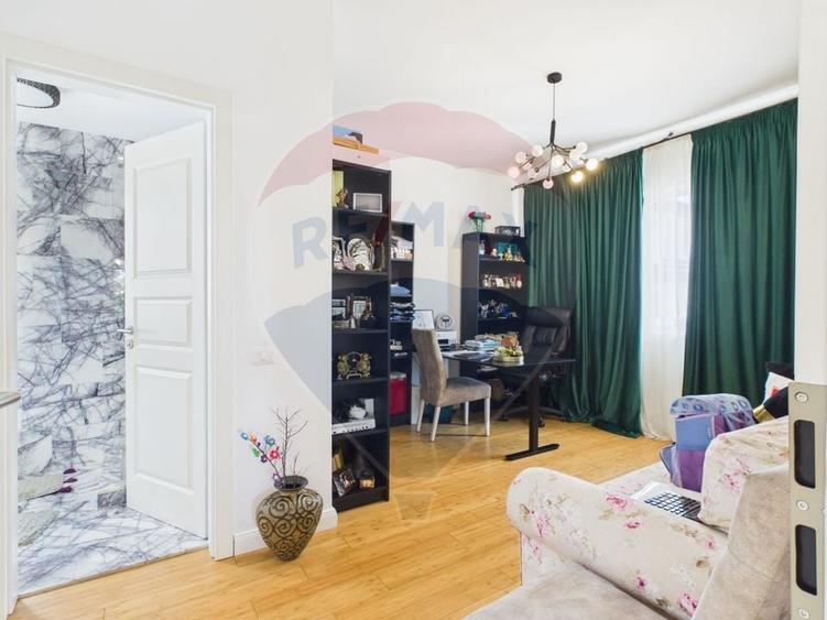 Casă individuală cu 5 camere cu Teren 500 Mp în Corbeanca