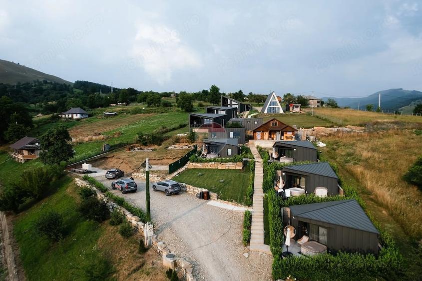 Casă cu Teren 2365 Mp în Buhalnița