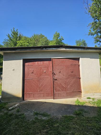 Casă cu 3 camere în Valea Chioarului