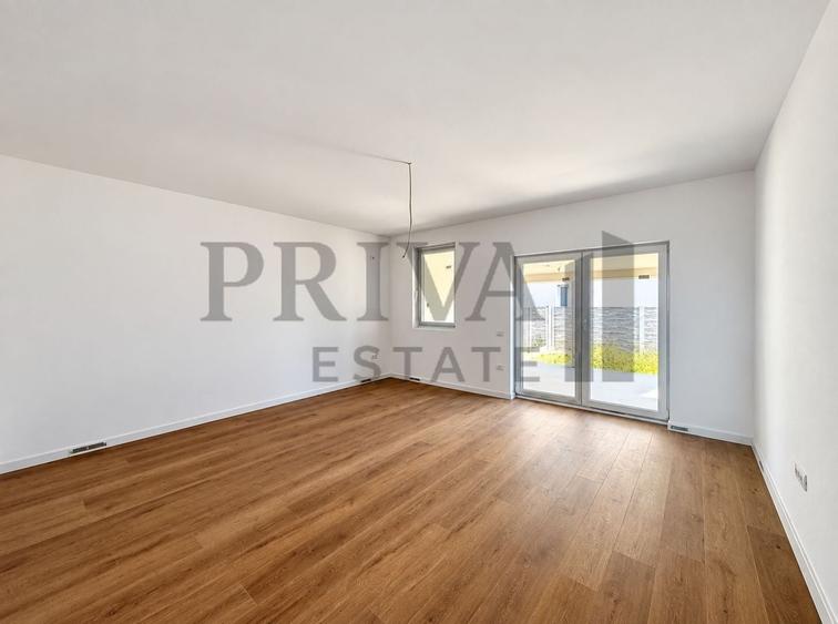 Duplex cu 4 camere cu Canalizare în Chișoda