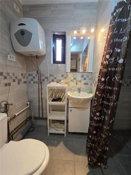 Garsonieră decomandată, mobilată în Buziașului