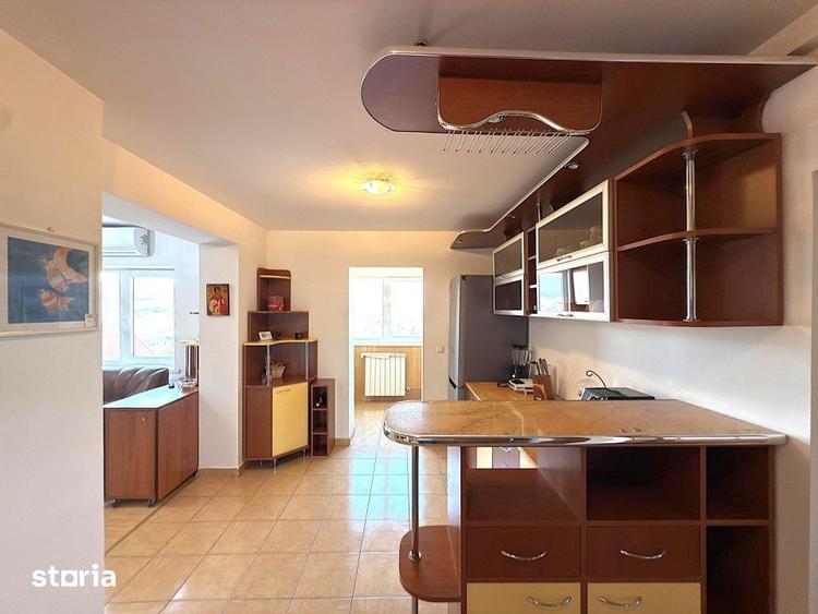 Apartament cu 3 camere decomandat, mobilat în Central