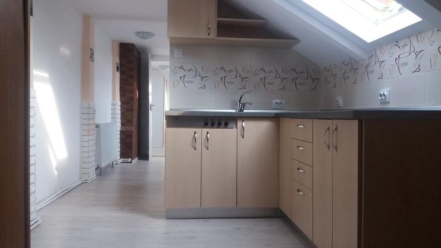 Inchiriez ap mansarda centru - 6