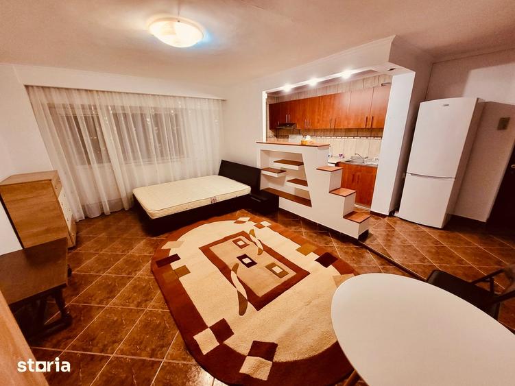 Garsonieră decomandată în Nerva Traian