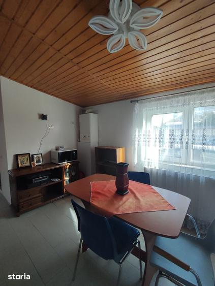 Casă cu 3 camere decomandat cu Teren 180 Mp în Viile Noi
