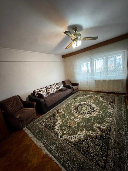 Apartament cu 2 camere nedecomandat în Traian