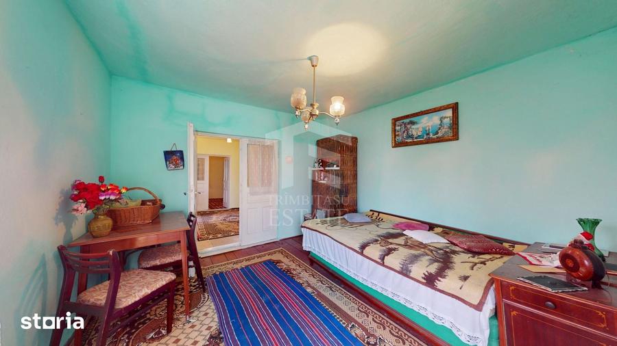 Casă cu 3 camere cu Teren 200 Mp în Central