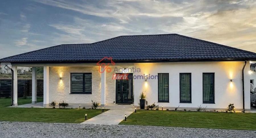 Casă cu Teren 432 Mp în Voinești