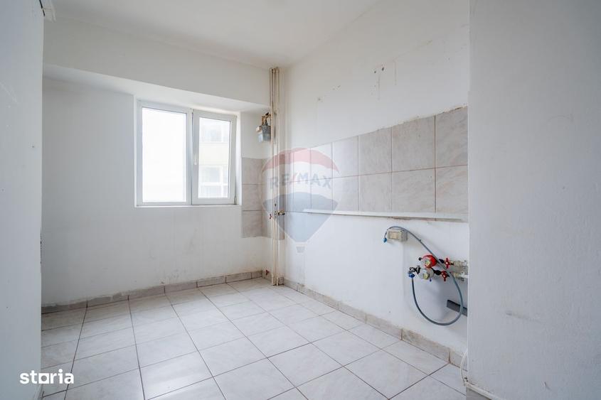 Apartament cu 3 camere decomandat în Fundeni