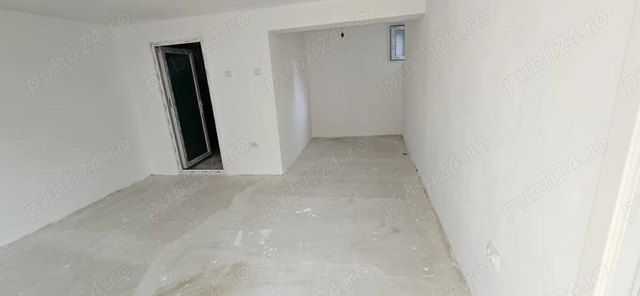 Casă cu 4 camere în Ghirdoveni