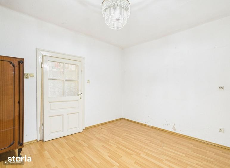 Casă cu 3 camere cu Teren 436 Mp în Pârneava