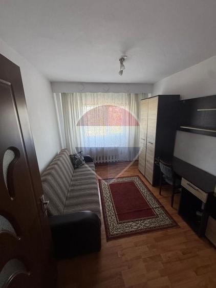 Apartament cu 3 camere, mobilat în Mărăști