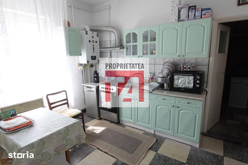 Casă cu 3 camere cu Teren 200 Mp în Orașul Vechi