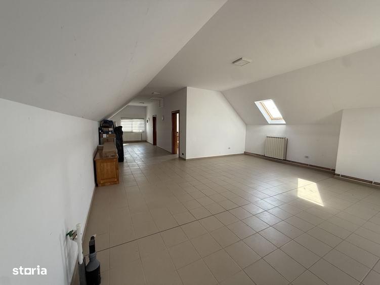 Casă cu 3 camere în Volovăț