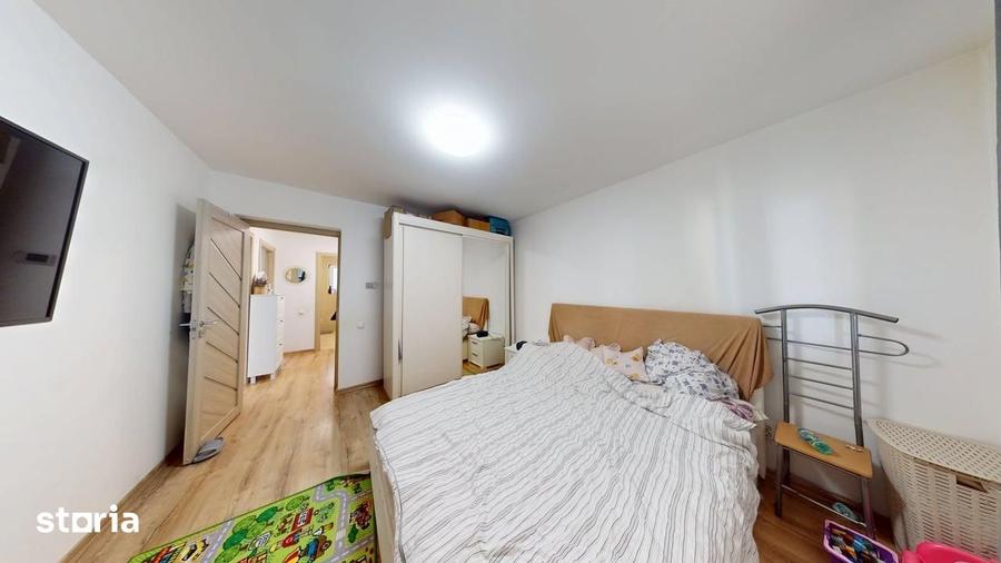 Apartament cu 2 camere semidecomandat în Turnișor