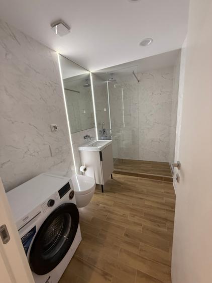 Apartament cu 2 camere semidecomandat în Aviației