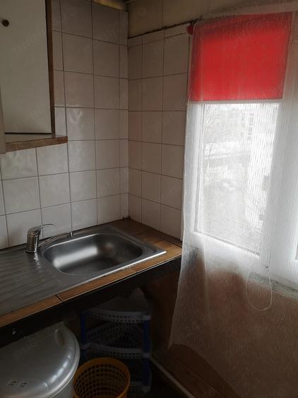 Garsonieră decomandată în Micro 19