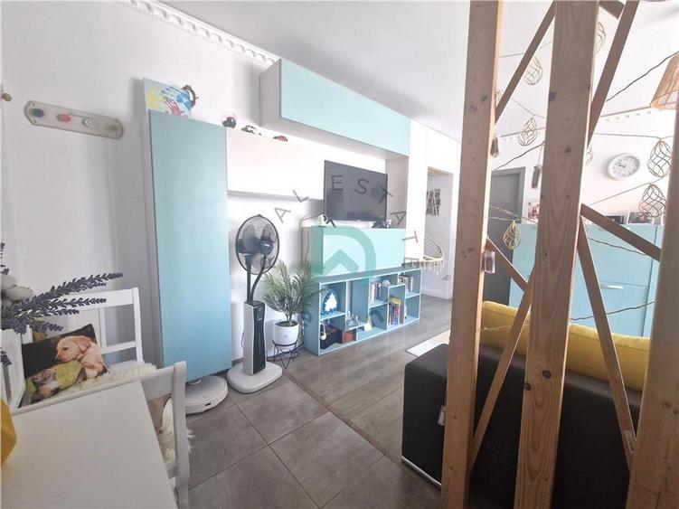 Apartament cu 3 camere decomandat în Sânpetru