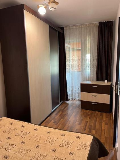 Apartament cu 2 camere semidecomandat în Micro 6