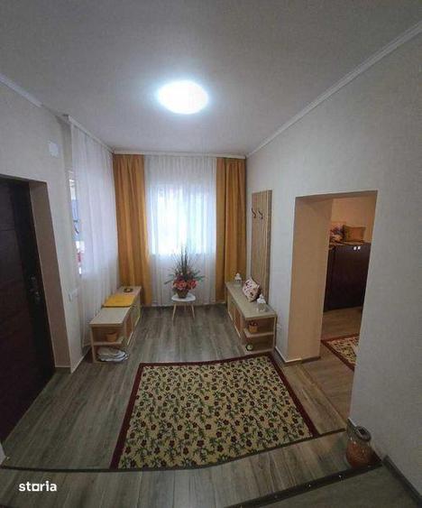 Casă cu 4 camere cu Teren 90 Mp în Central