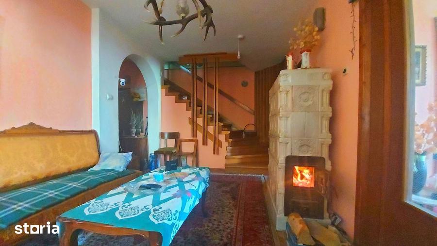 Casă cu 6 camere cu Teren 520 Mp în Bartolomeu