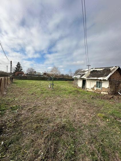 Teren de 1864 mp, în Poeni