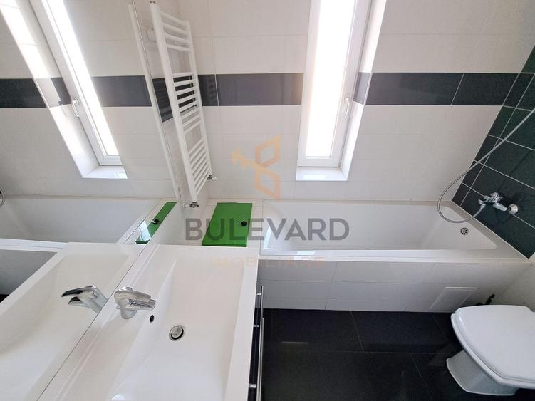 Duplex cu 4 camere cu Canalizare în Europa