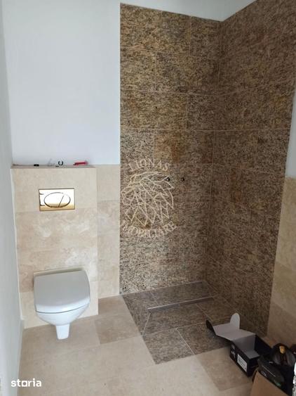 Casă cu 4 camere cu Teren 550 Mp în Central