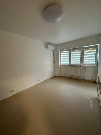 3 camere etaj 1 renovat -centrala / 10 minute Mega Mall - 2