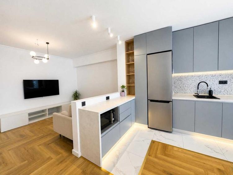 Apartament cu 2 camere semidecomandat în Central