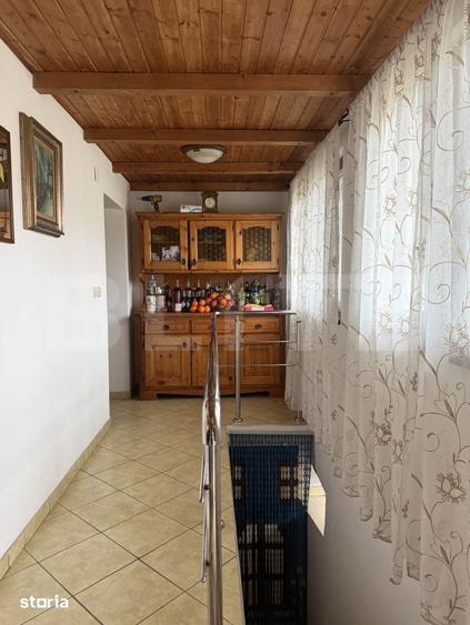Casă cu 3 camere cu Teren 1644 Mp în Pielești