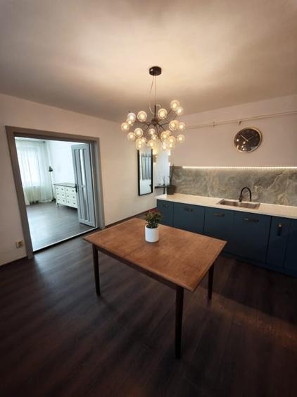 Apartament cu 2 camere decomandat, mobilat în Lenin
