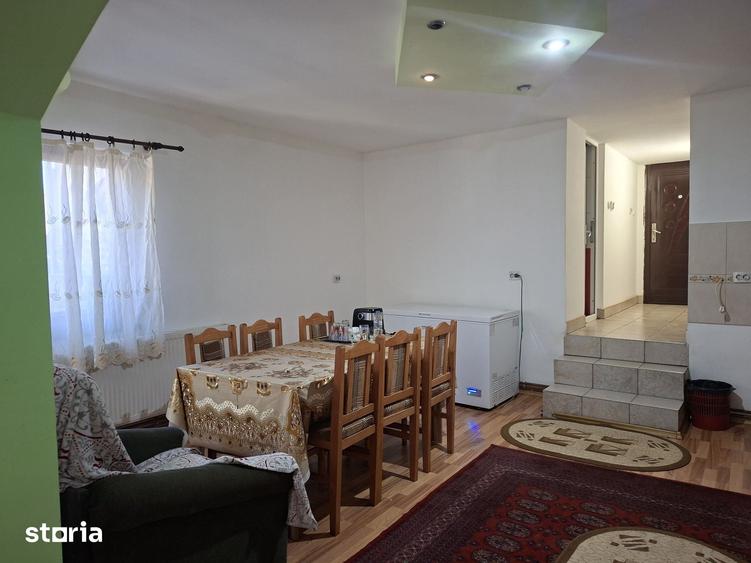 Casă cu 3 camere cu Teren 1485 Mp în Dobra
