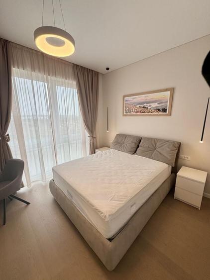 Apartament cu 3 camere decomandat, mobilat în Voluntari