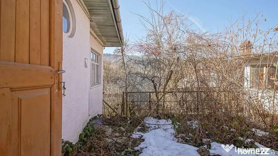 Casă cu 2 camere cu Teren 230 Mp în Centrul Istoric