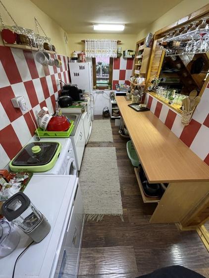 Casă cu 3 camere în Ocoliș