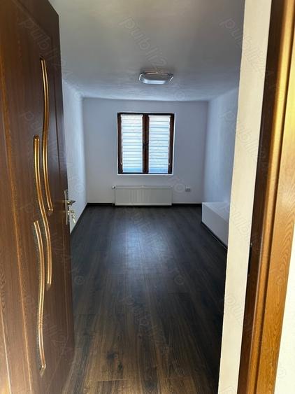 Casă cu 3 camere cu Teren 800 Mp în Nemșa