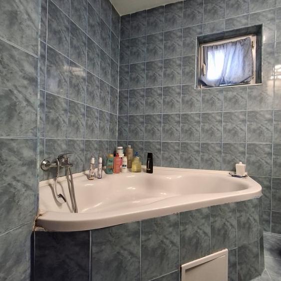 Apartament cu 4 camere decomandat, mobilat în Măgurele