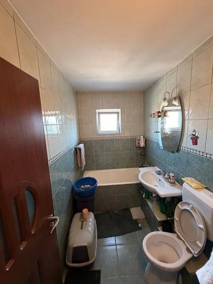 Apartament spa?ios cu 4 camere Marghita, zona centrala - 1
